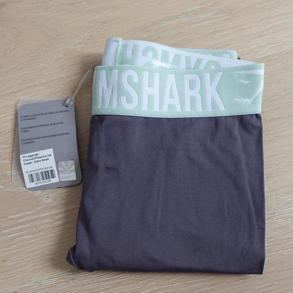 Gymshark Fit Seamless Leggings in XSMALL - Picture 1 of 10